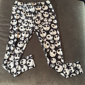 Women’s Black & White Skull Face Halloween Ankle Length Leggings Size XL NEW